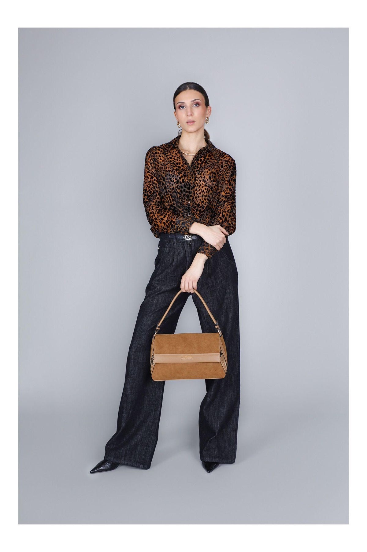 Sacca morbida con pattina di CafèNoir con effetto pelle tipo suede YB0906