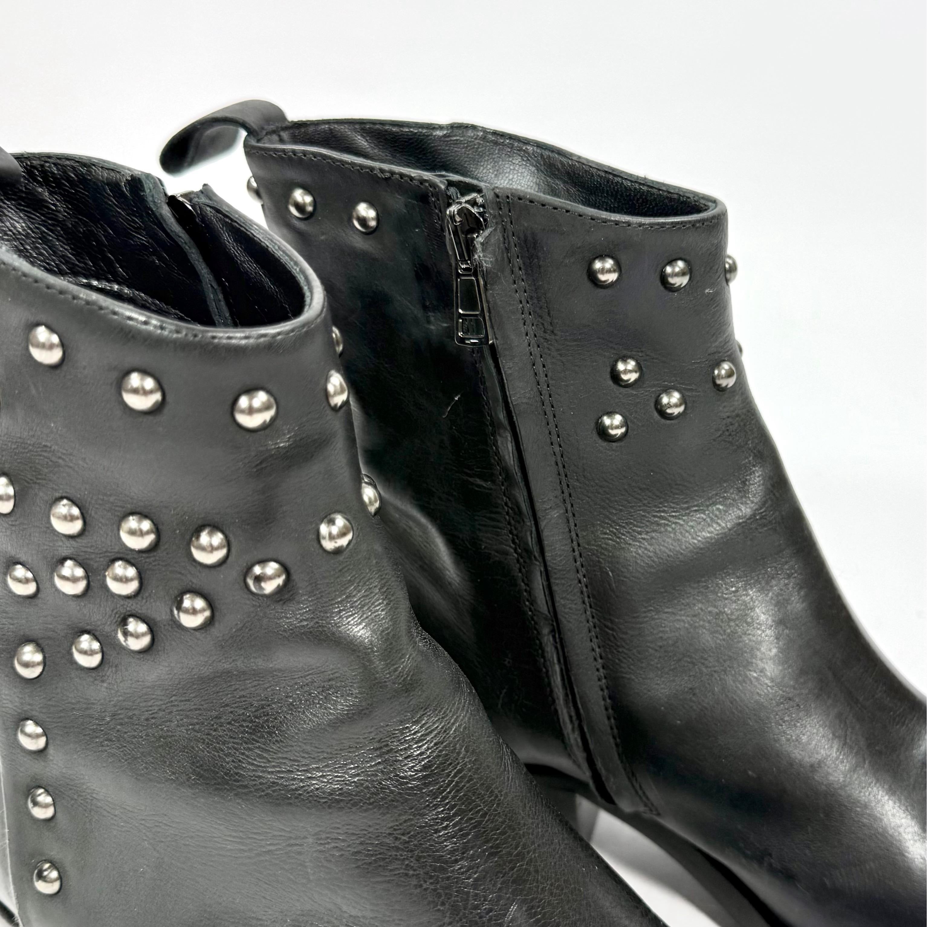 Kenneth Cole texano vera Pelle borchie