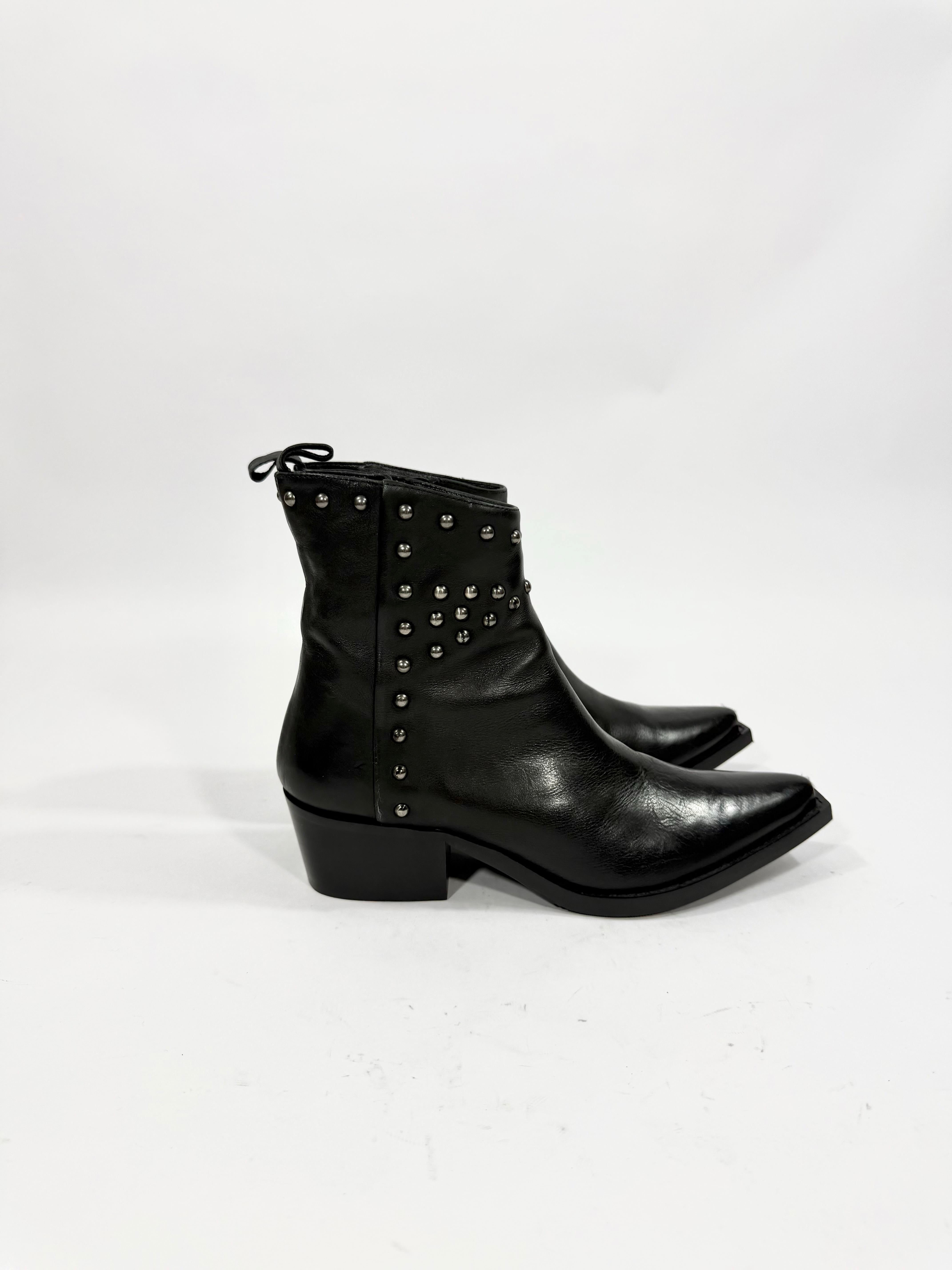 Kenneth Cole texano vera Pelle borchie