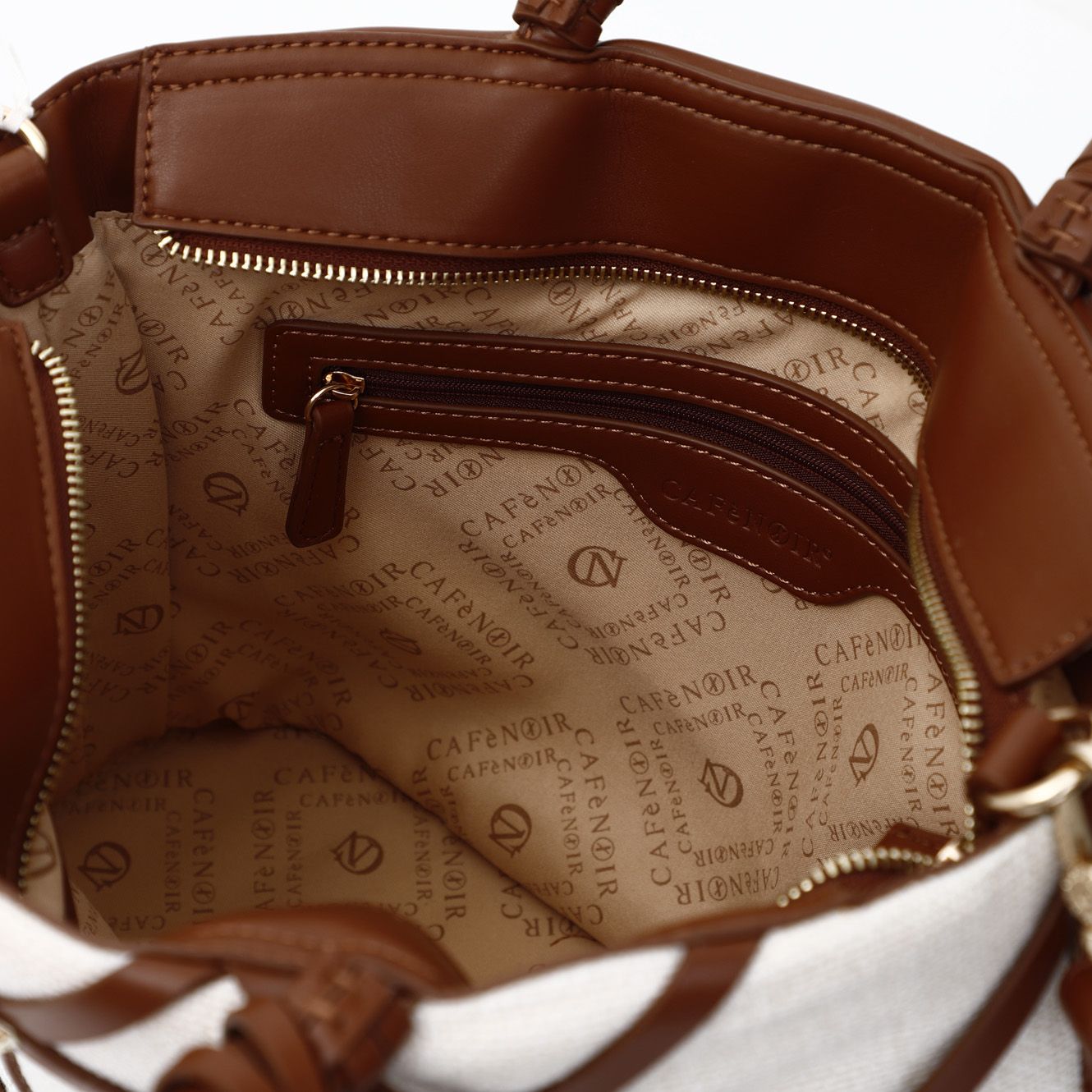 Borsa in tessuto con intreccio e borchiette naturale WD0611