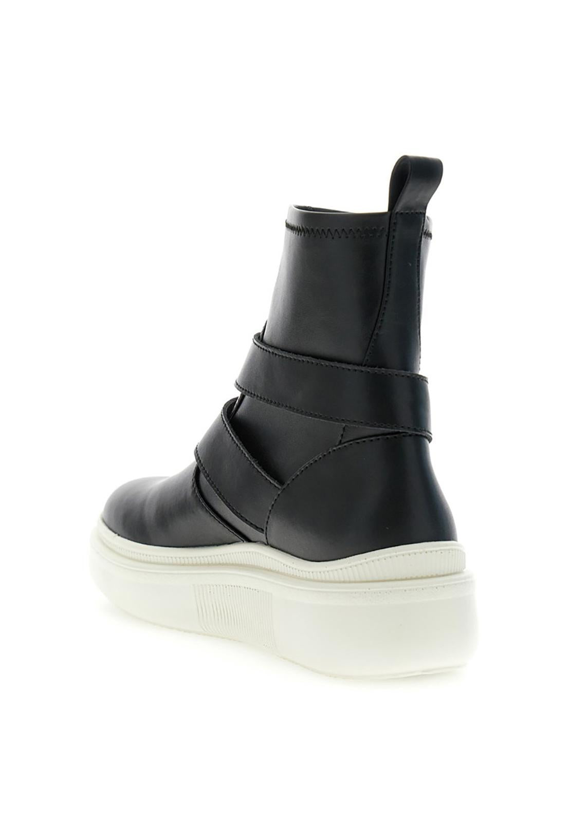 Tronchetti donna in pelle nera di CafèNoir con cinturino gioiello DS1016